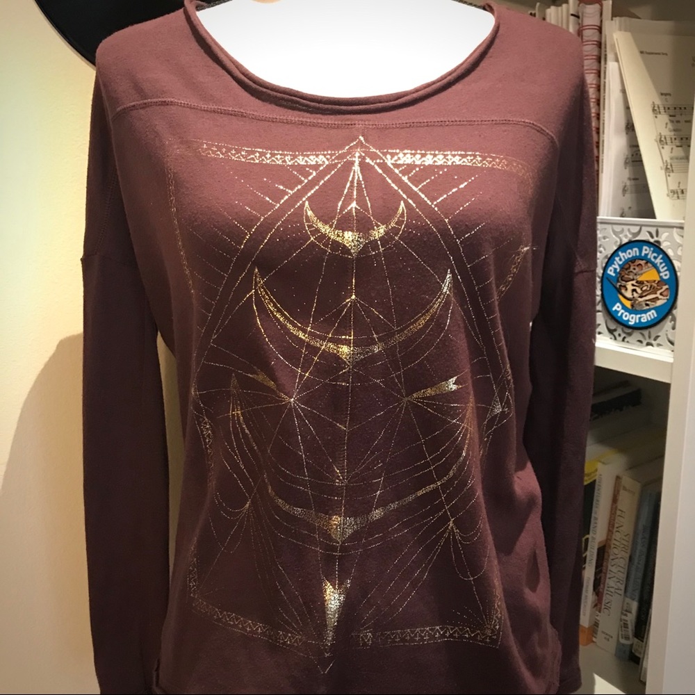 knot sisters moon long sleeve | size xs - Picture 3 of 4